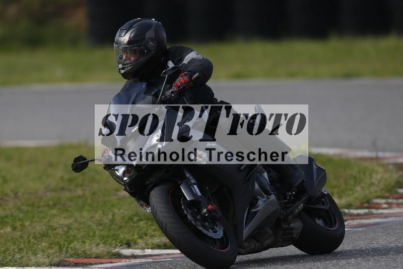 /Archiv-2024/17 01.05.2024 Speer Racing ADR/Schnuppertraining